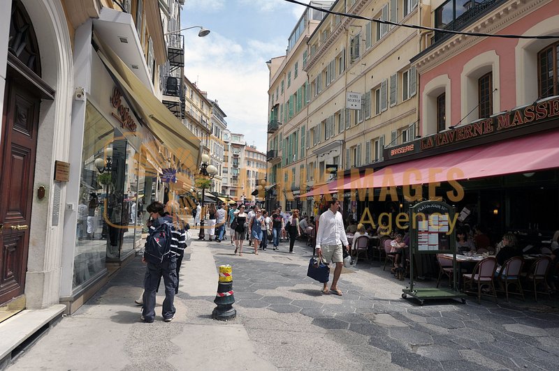 Afrikimages france /  nice