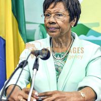 Afrikimages r>f rogombe