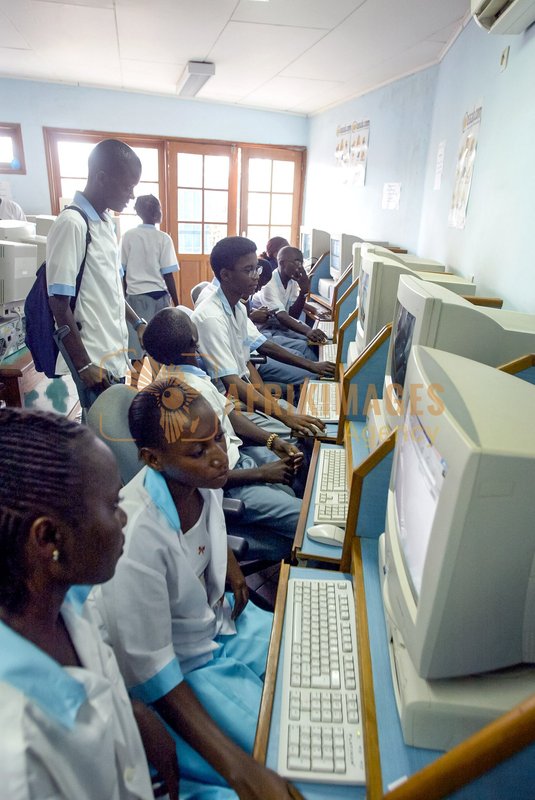 Afrikimages éducation/ écoles et lycées