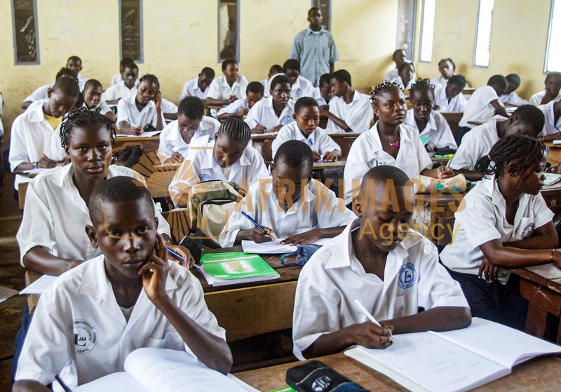 Afrikimages lycée joseph ambouroue avaro-port-gentil