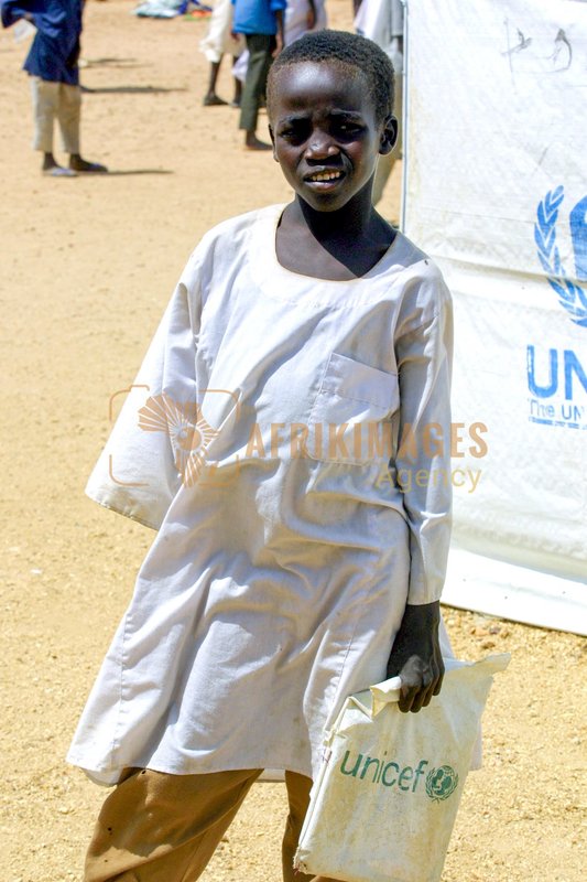 Afrikimages école réfugiés kolongo