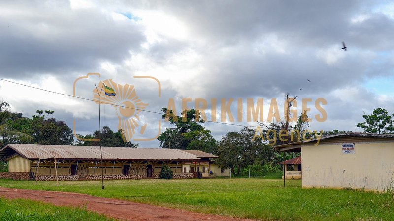 Afrikimages école publique pauline mba d'akok
