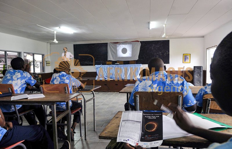 Afrikimages institut immaculée conception-eclipse  solaire totale