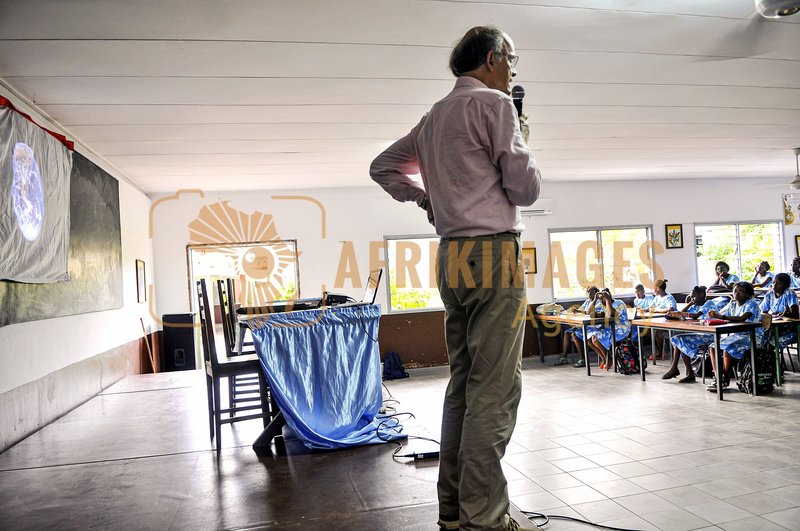 Afrikimages institut immaculée conception-eclipse  solaire totale