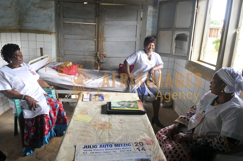 Afrikimages recherche et personnel médical