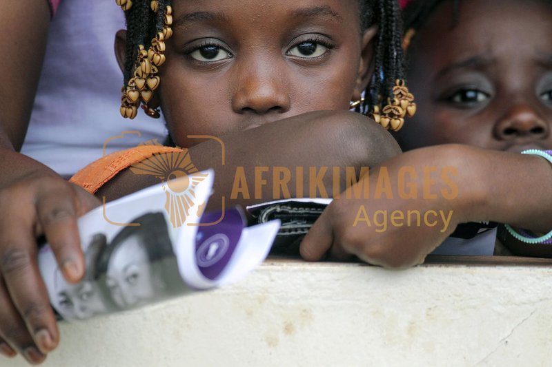 Afrikimages recherche et personnel médical
