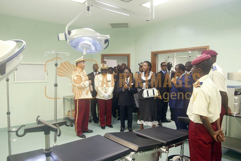 Afrikimages recherche et personnel médical