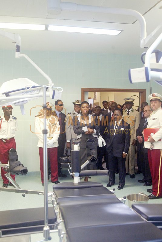 Afrikimages recherche et personnel médical