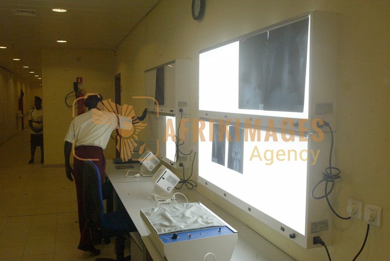 Afrikimages recherche et personnel médical