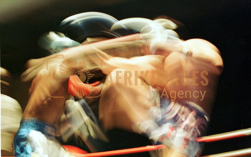 Afrikimages full-contact 