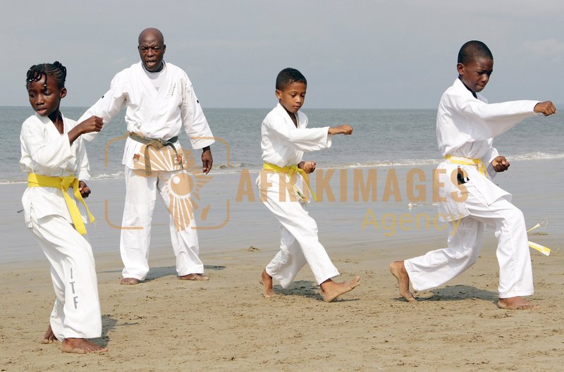 Afrikimages krt002