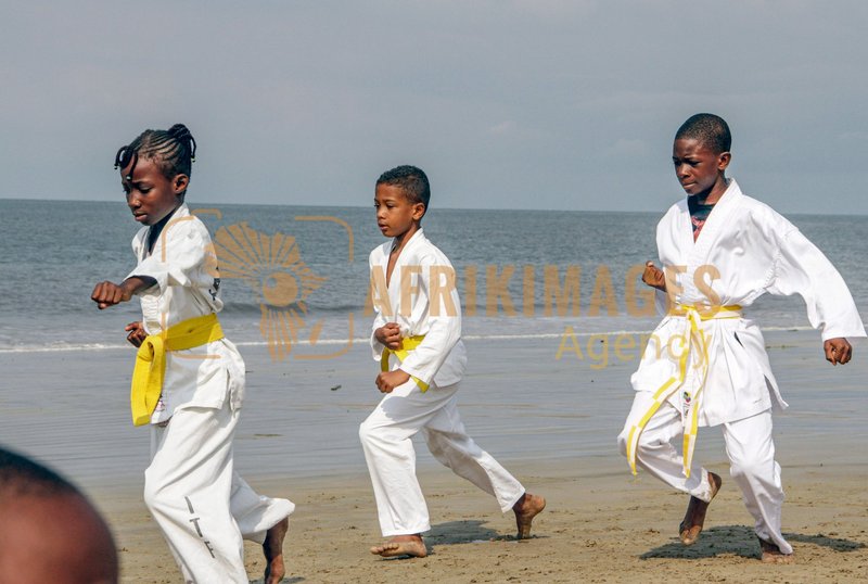 Afrikimages krt004