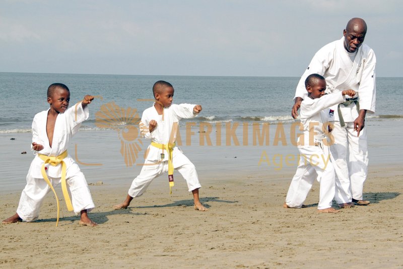 Afrikimages krt007