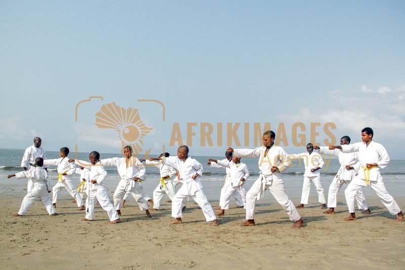Afrikimages krt010