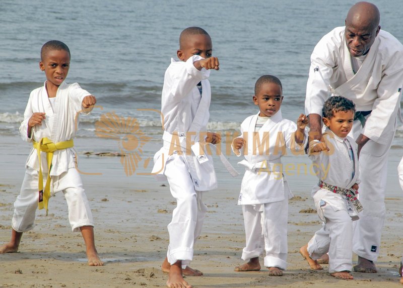 Afrikimages krt013