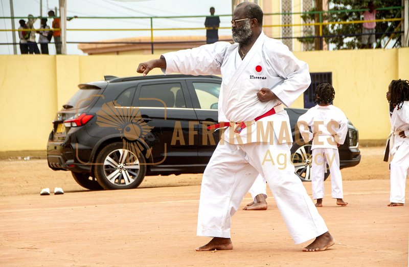 Afrikimages krte012