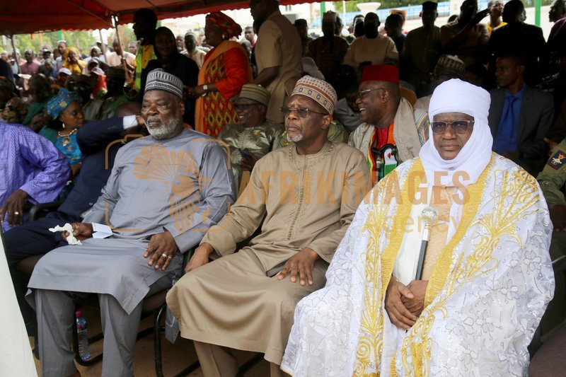 Afrikimages nig017