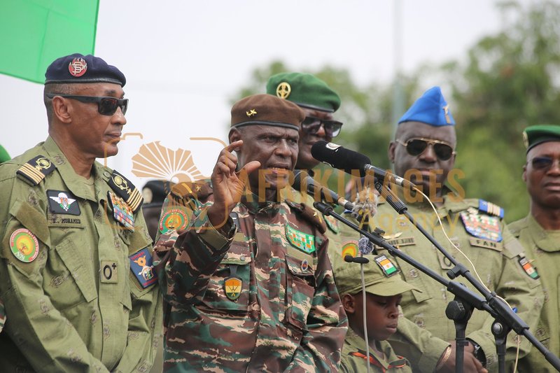 Afrikimages nig006