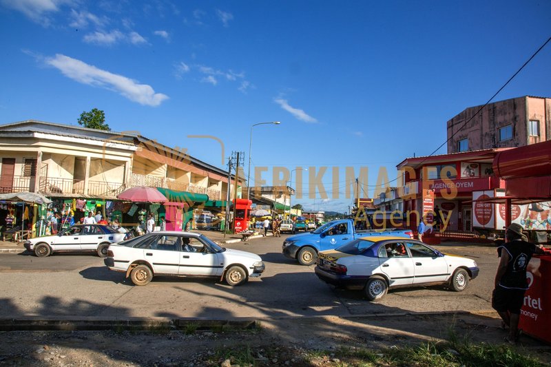 Afrikimages oyem022