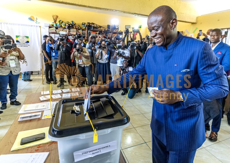 Afrikimages elepr25-001