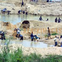 Afrikimages sierra leone / métaux & minéraux