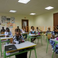 Afrikimages gabon /  lyceens